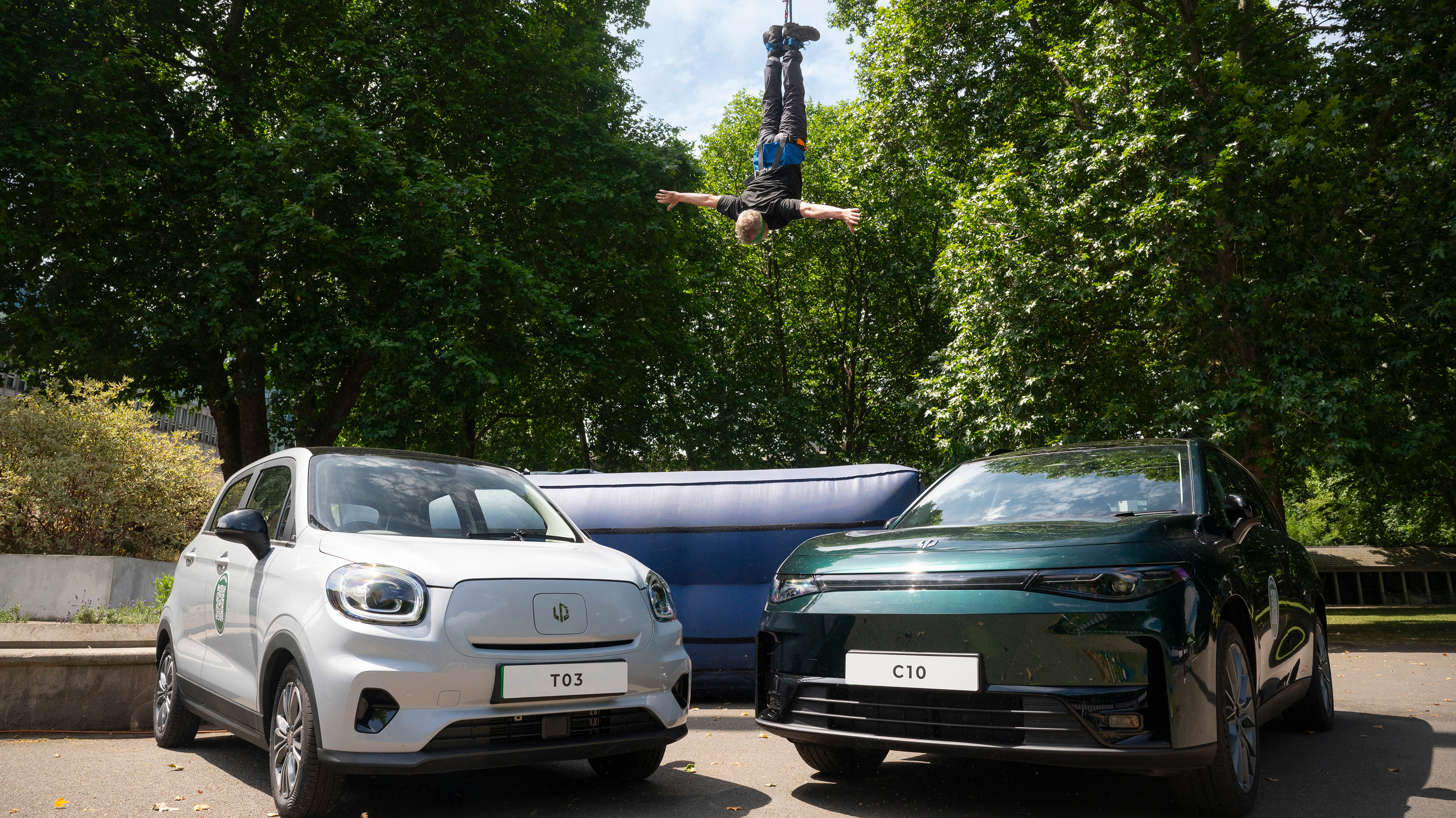 Visit Leapmotor in London, get a free bungee jump