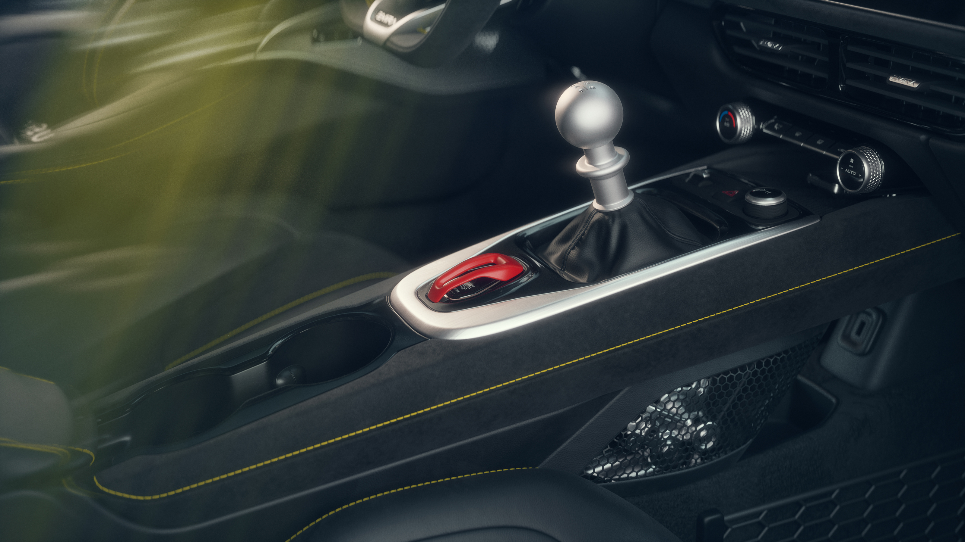Lotus Emira Turbo SE - centre console