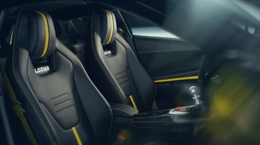 Lotus Emira V6 SE - seats