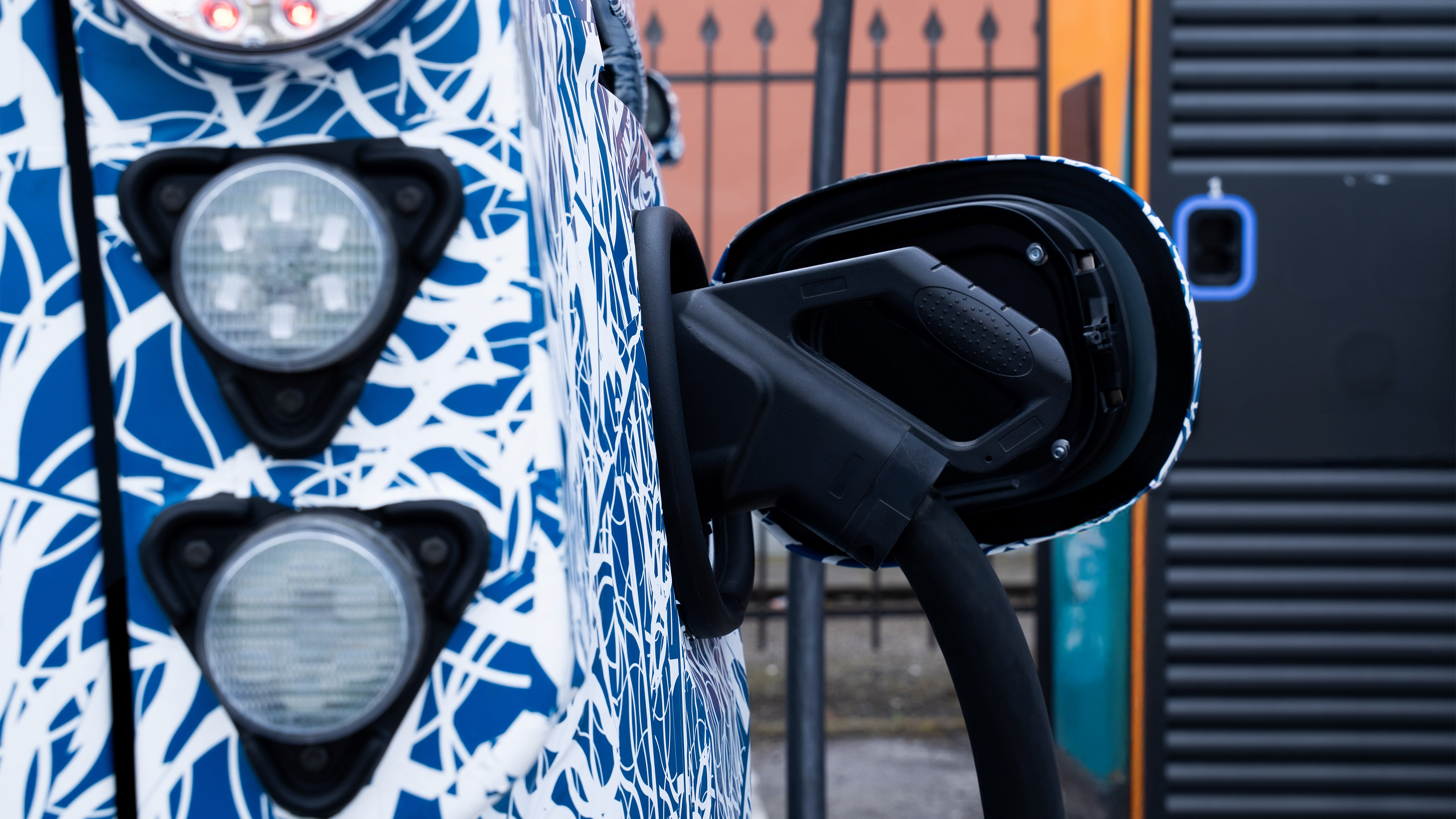 Mercedes VLE - charging socket