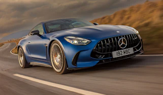 Mercedes-AMG GT 63 S E Performance - front tracking