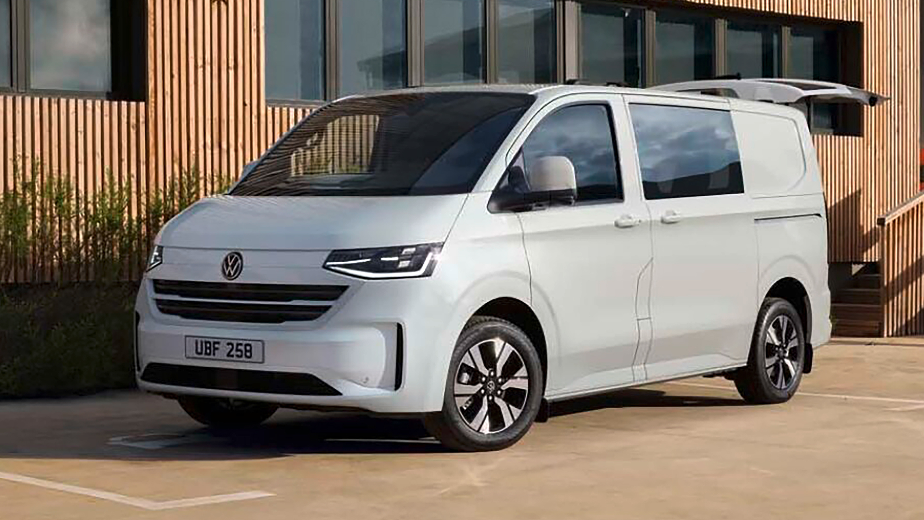 New VWTransporter Kombi