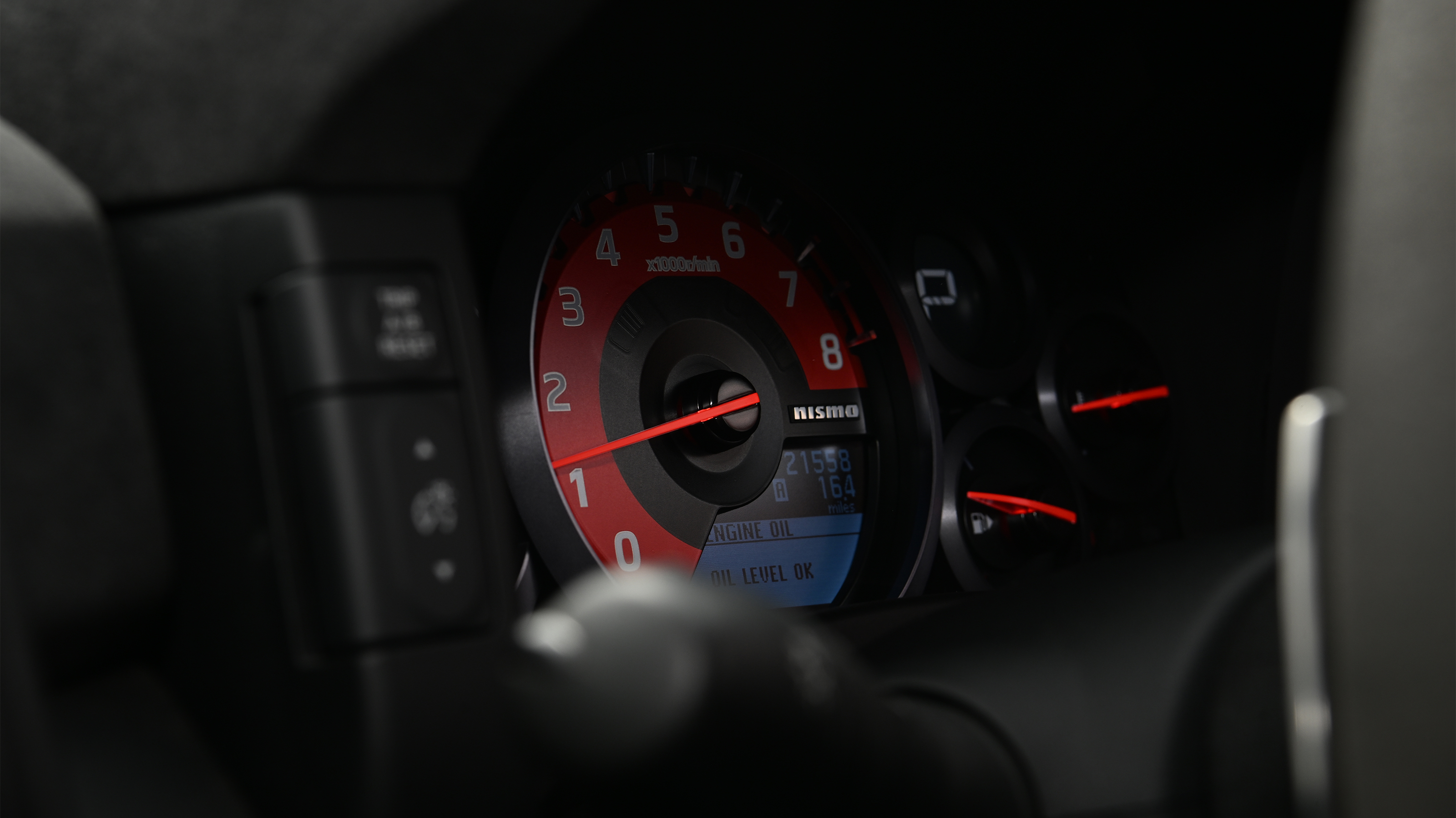 Nissan Nismo cars - 350 Z rev counter