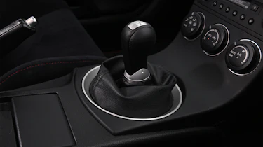 Nissan Nismo cars - 350 Z gear shift