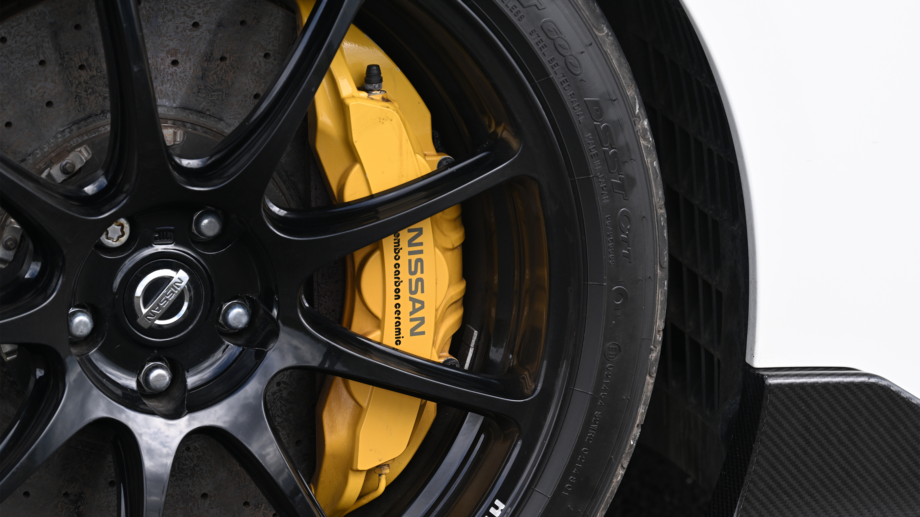 Nissan Nismo cars - GTR alloy and brake calliper