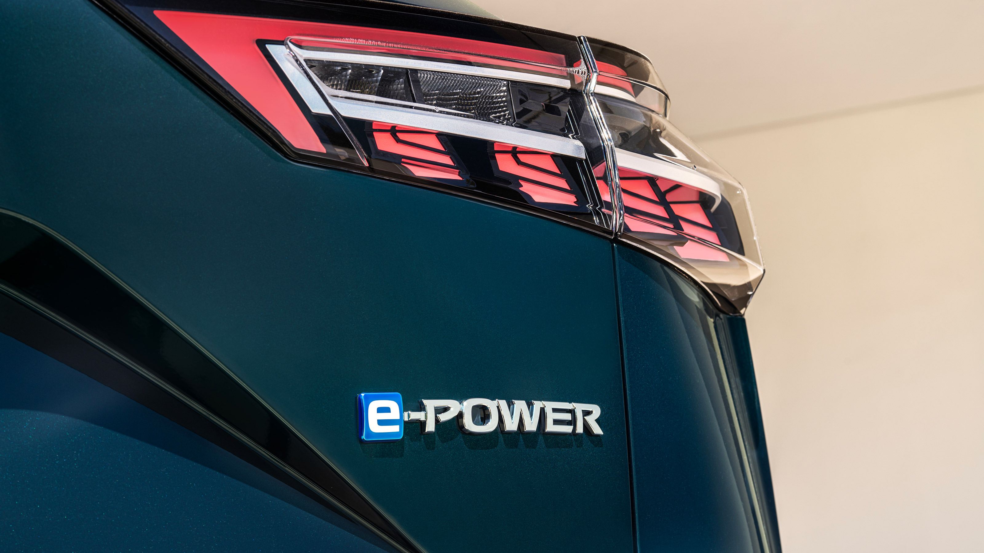 Nissan Qashqai e-Power 2025 - badge