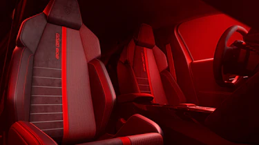 Peugeot E-208 GTi - seats