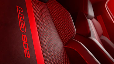 Peugeot E-208 GTi - seat detail