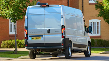 Peugeot E-Boxer - rear cornering