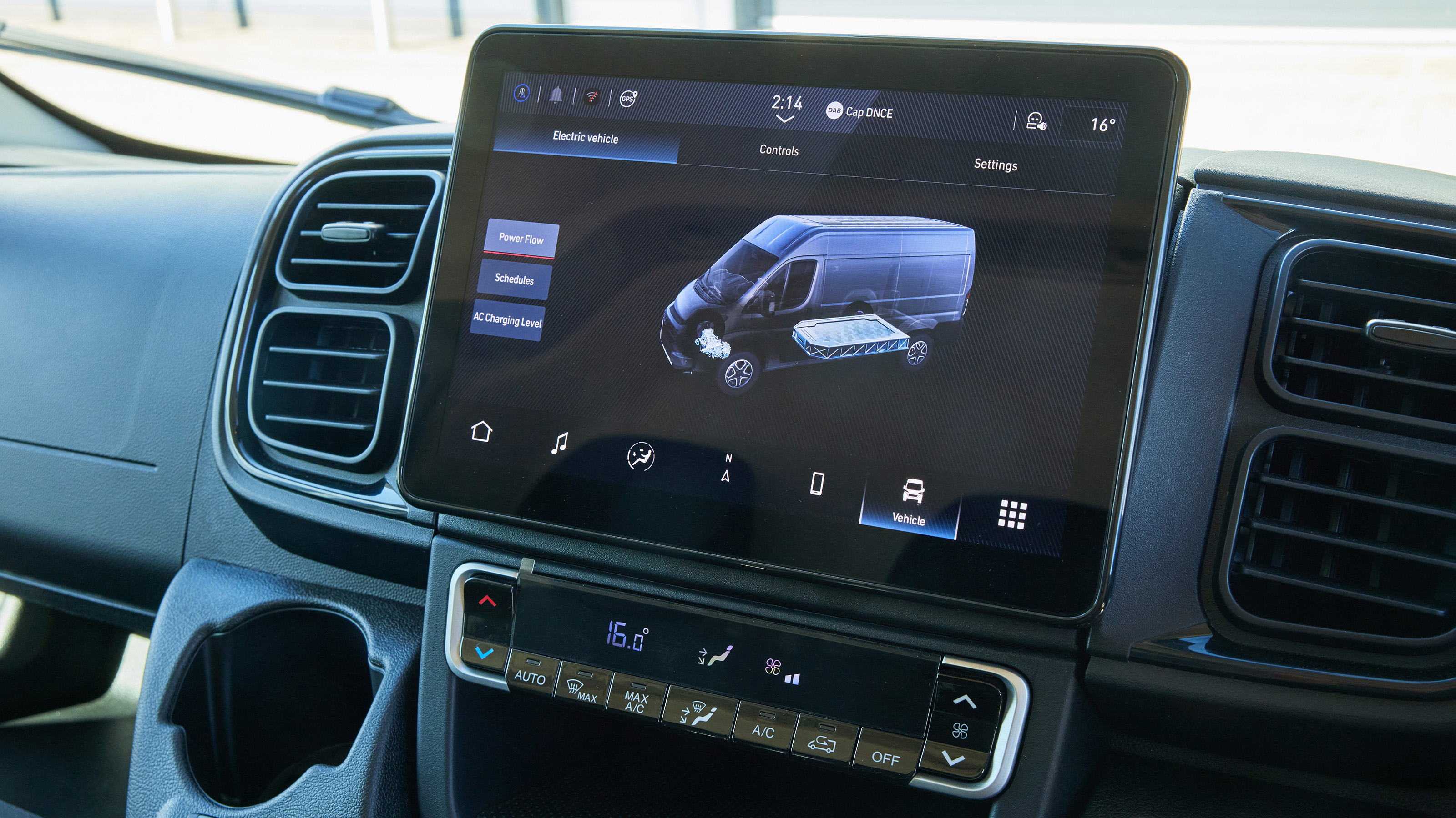 Peugeot E-Boxer - infotainment screen 