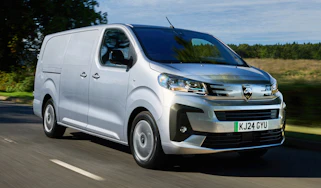 Peugeot E-Expert - front tracking
