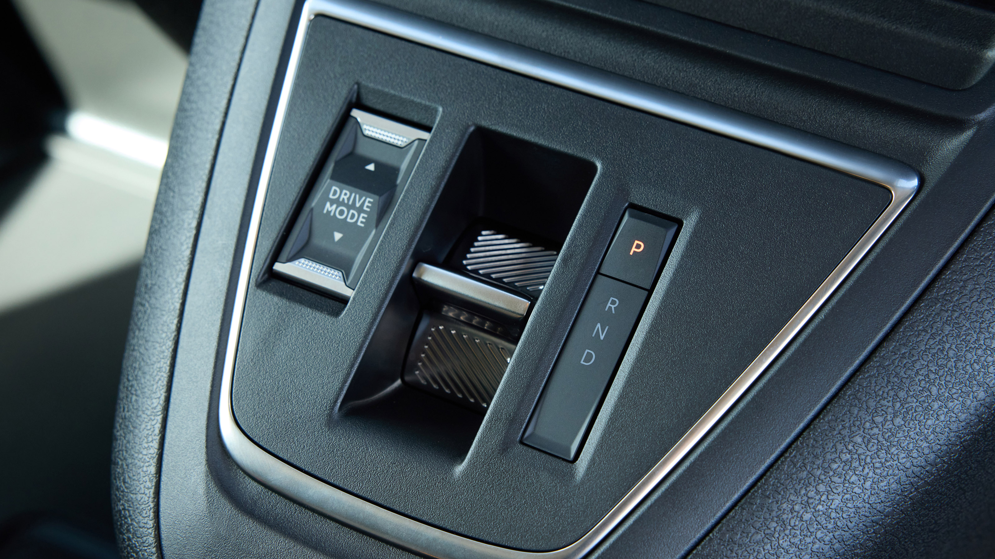 Peugeot E-Expert - gear selector