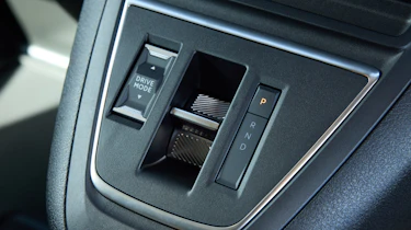 Peugeot E-Expert - gear selector