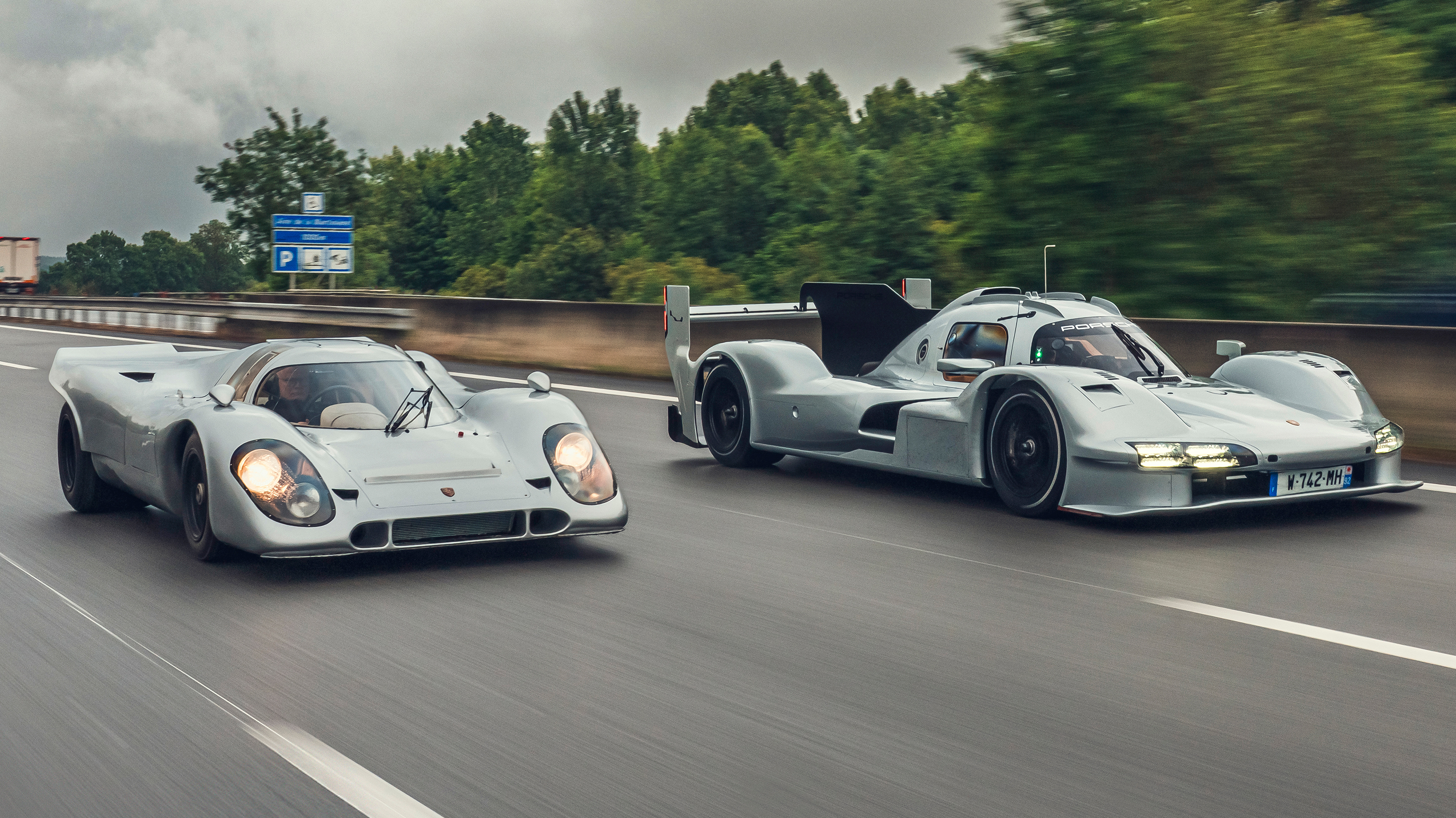 Porsche 963 RSP - front 3/4 dynamic with the 917