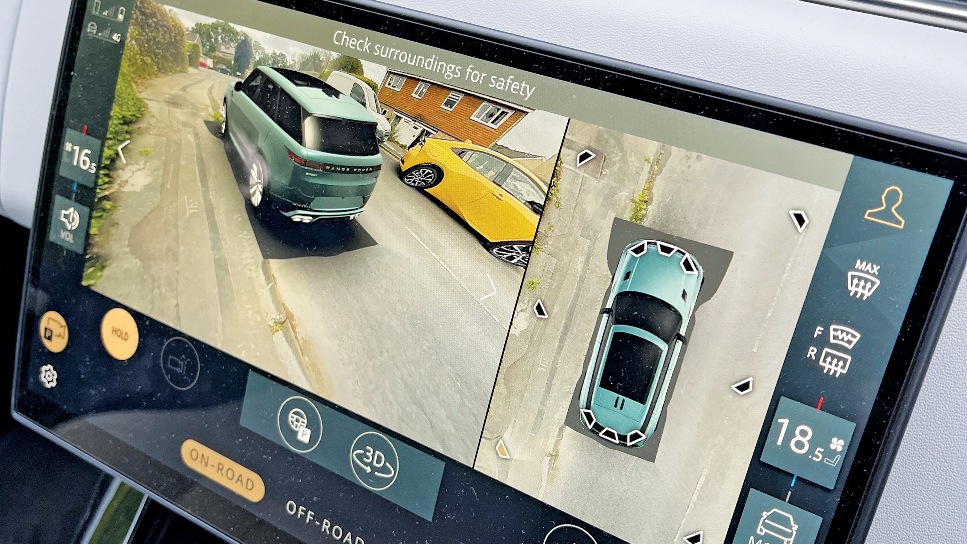 Range Rover Sport P550e Autobiography long-term - reversing camera