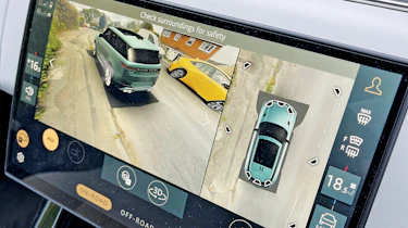 Range Rover Sport P550e Autobiography long-term - reversing camera