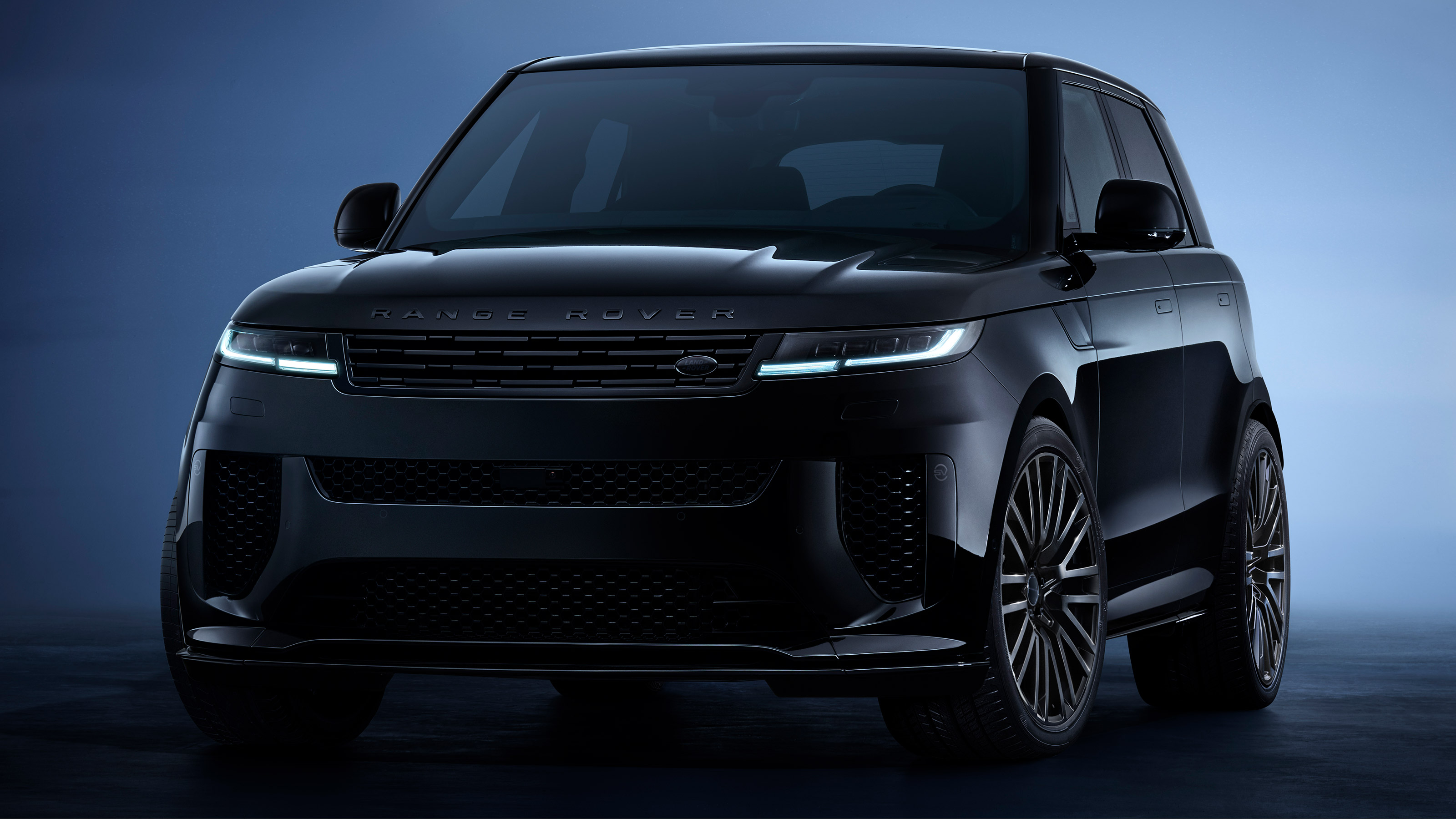 Range Rover Sport SV Black - front