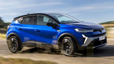 Renault Captur hybrid - front angled