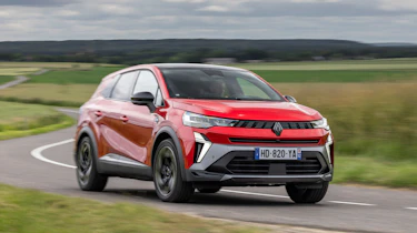 Renault Symbioz - front cornering