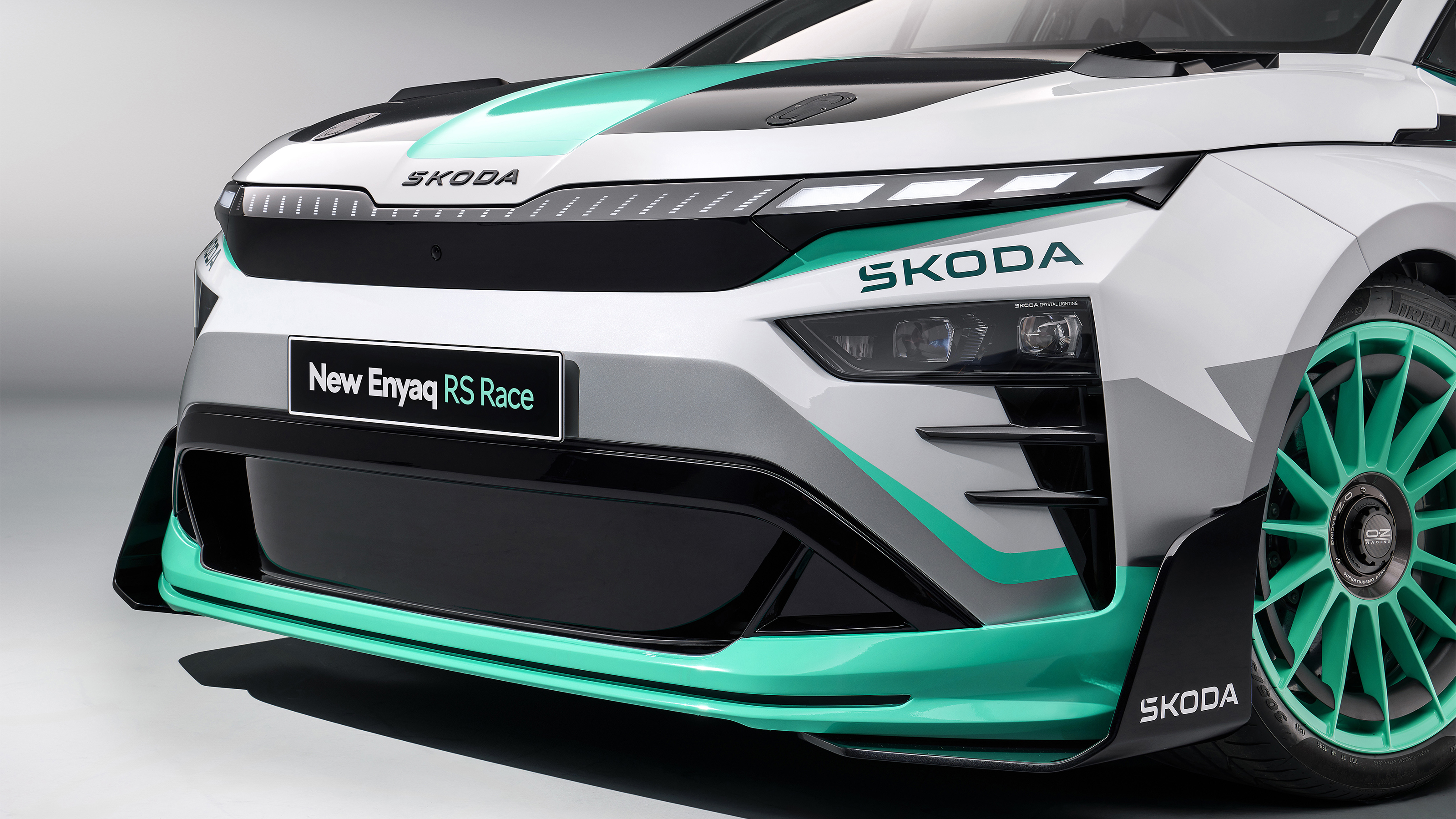 Skoda Enyaq RS Race concept - front nose