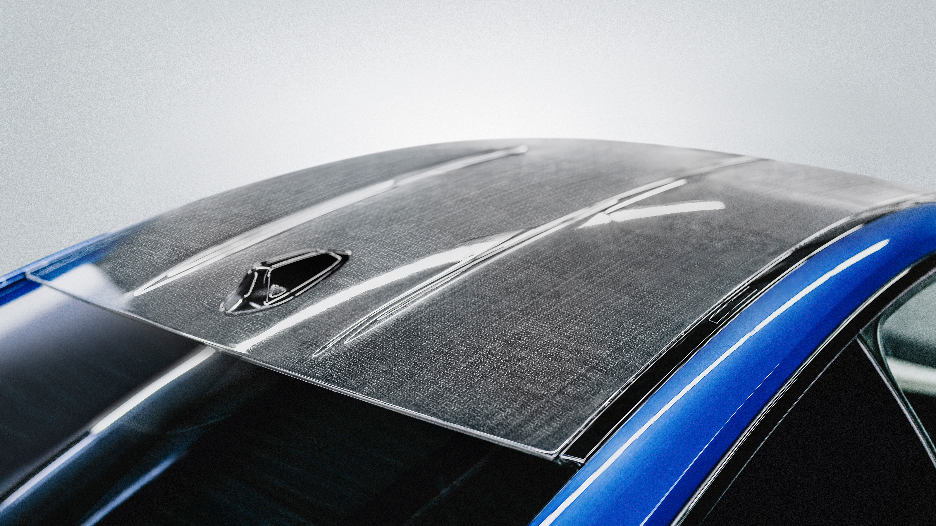 Sustainable BMW carbon fibre replacement roof