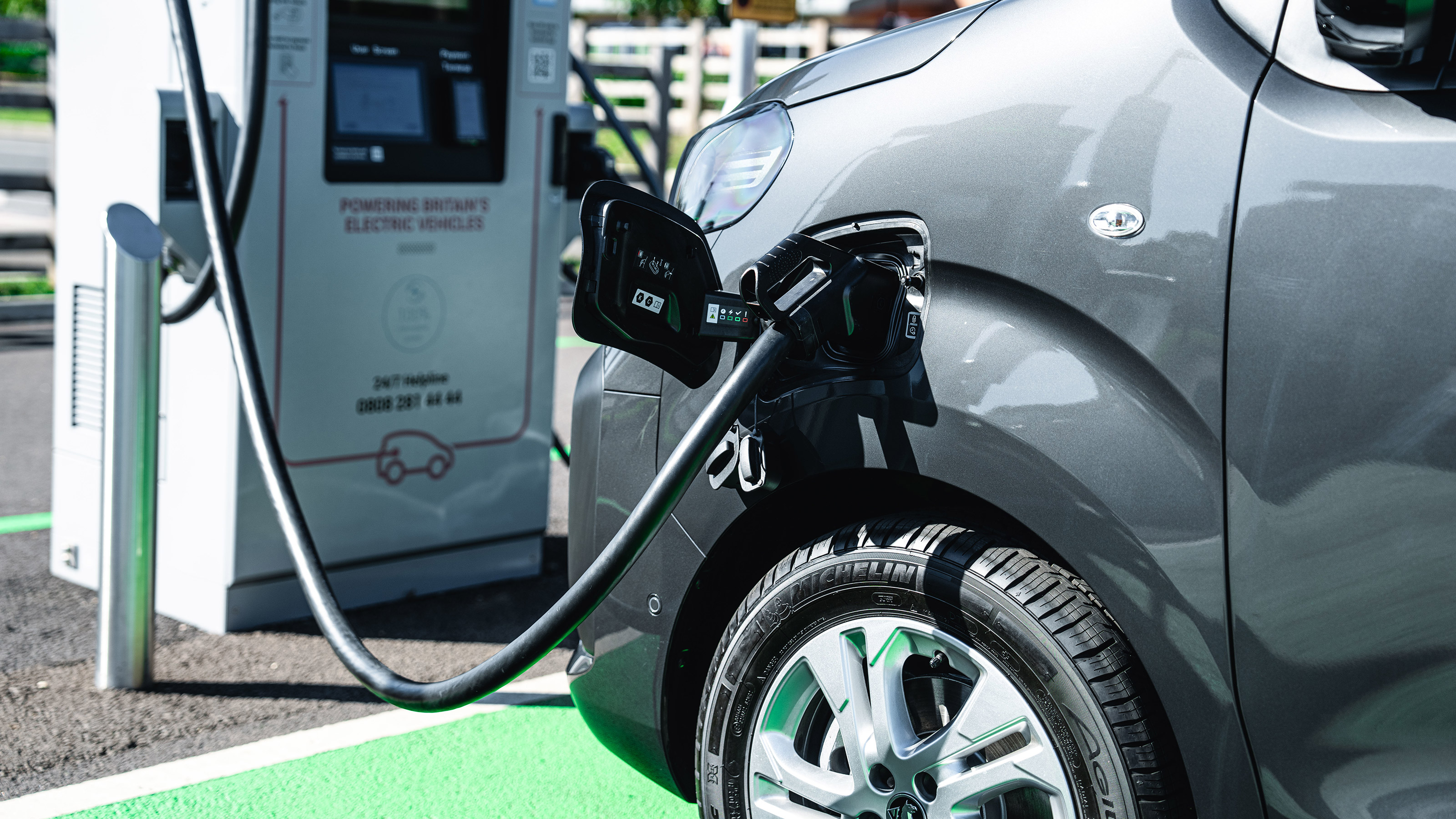 Vauxhall Vivaro Electric Pro - charging