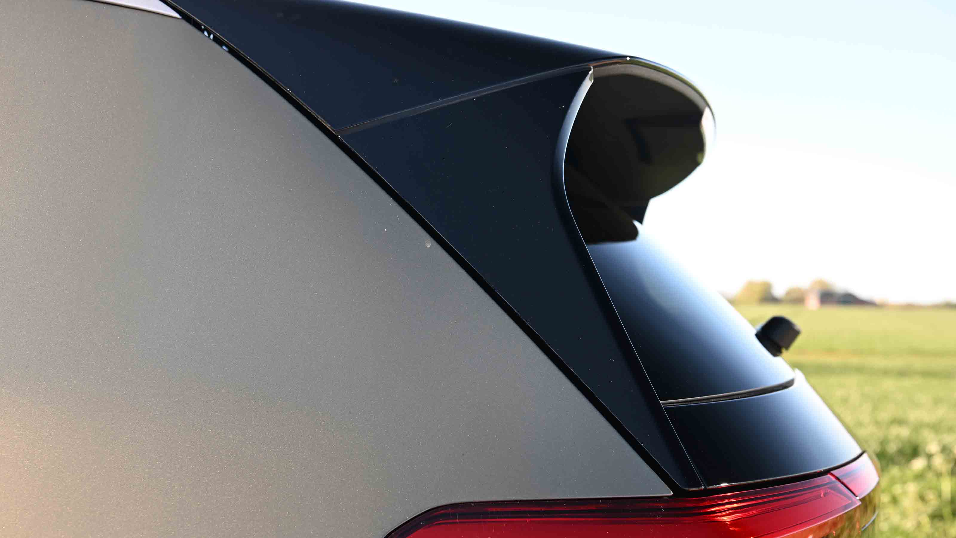 Volkswagen ID.3 -  rear spoiler