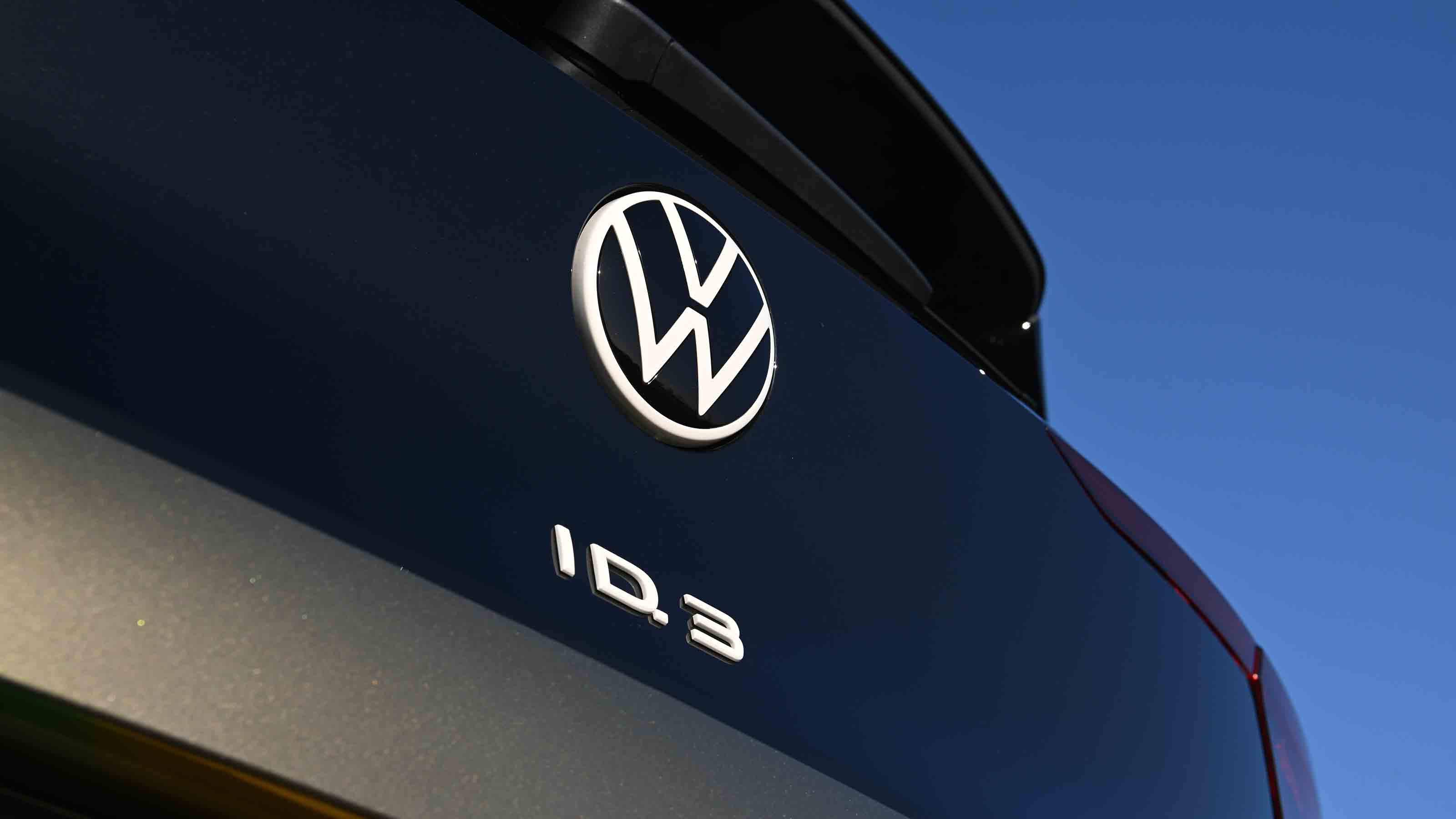Volkswagen ID.3 - tailgate badge