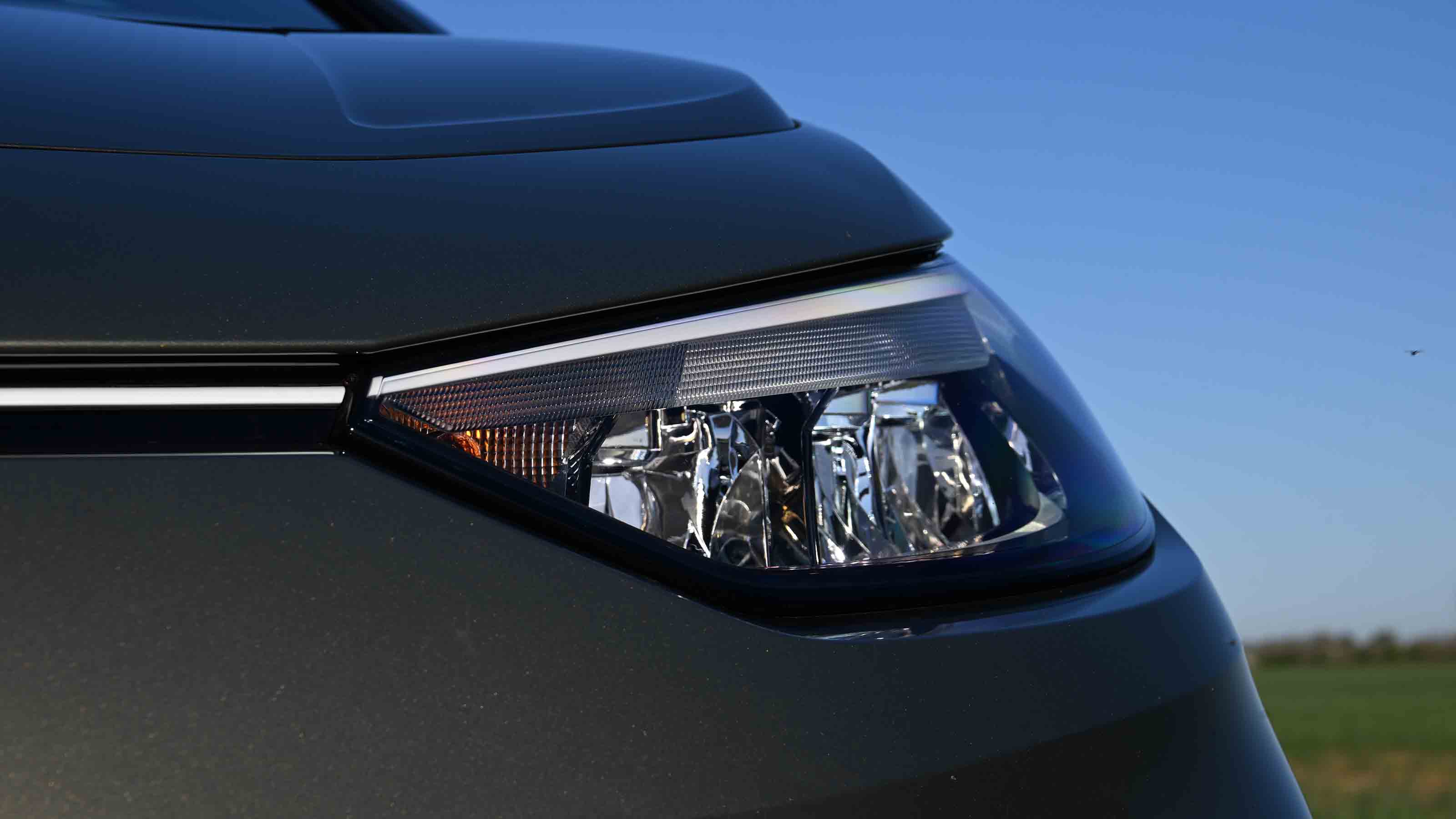 Volkswagen ID.3 -  head light