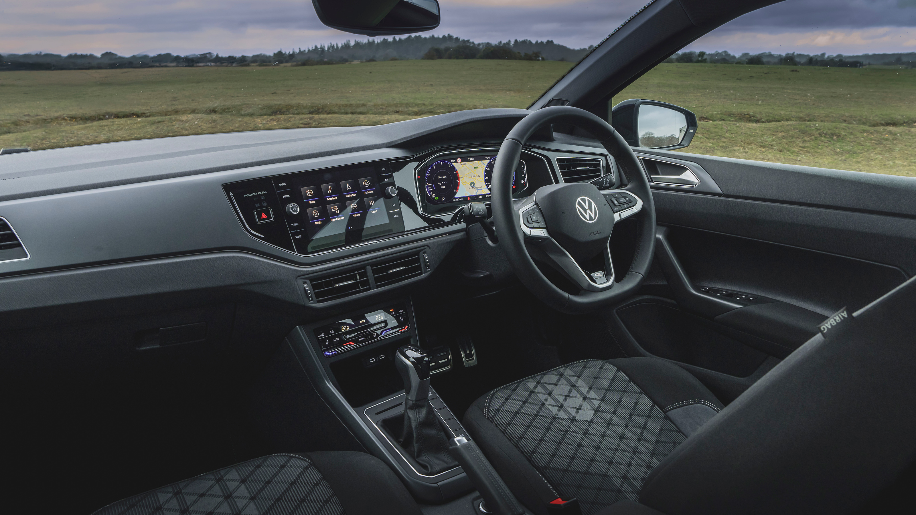 Volkswagen Polo - interior