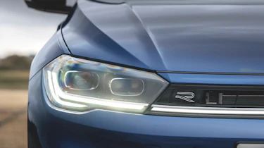 Volkswagen Polo - headlight