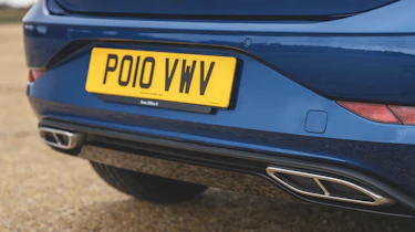 Volkswagen Polo - exhaust pipes