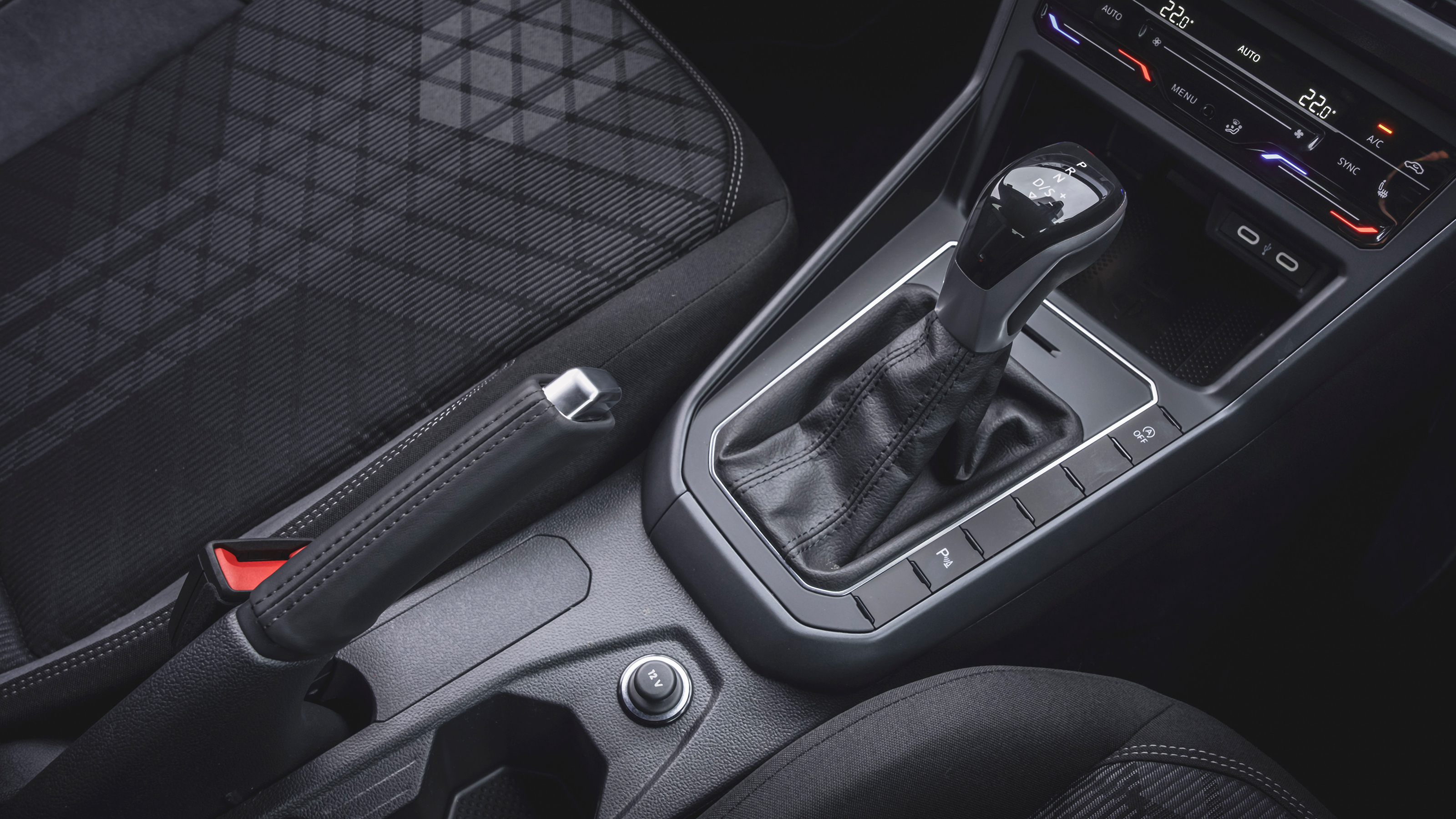 Volkswagen Polo - gear selector