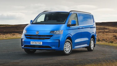 Volkswagen Transporter - front 3/4 static
