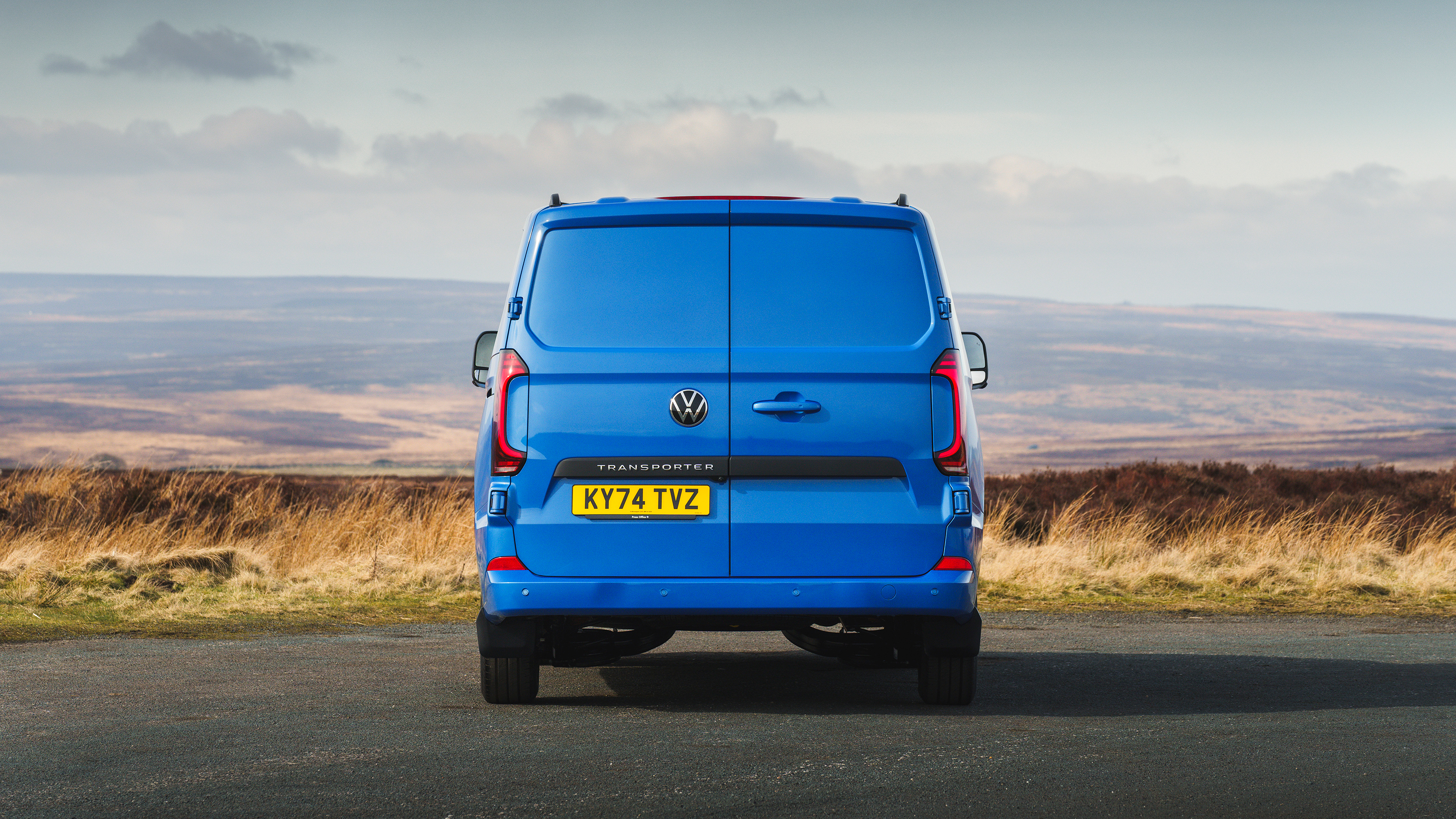 Volkswagen Transporter - rear static (doors closed)
