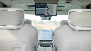 Volvo EM90 - cabin