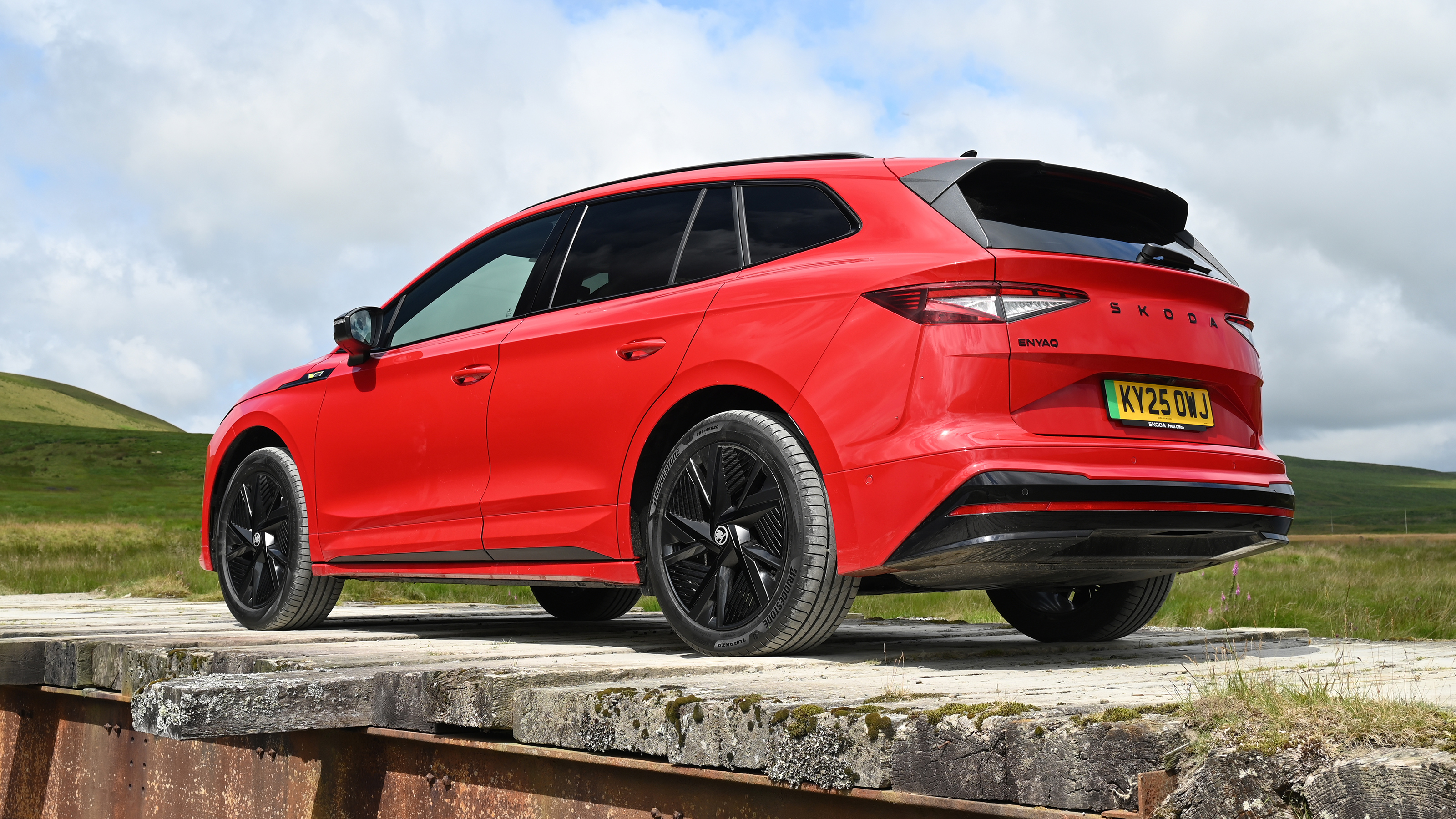 Skoda Enyaq vRS - rear static