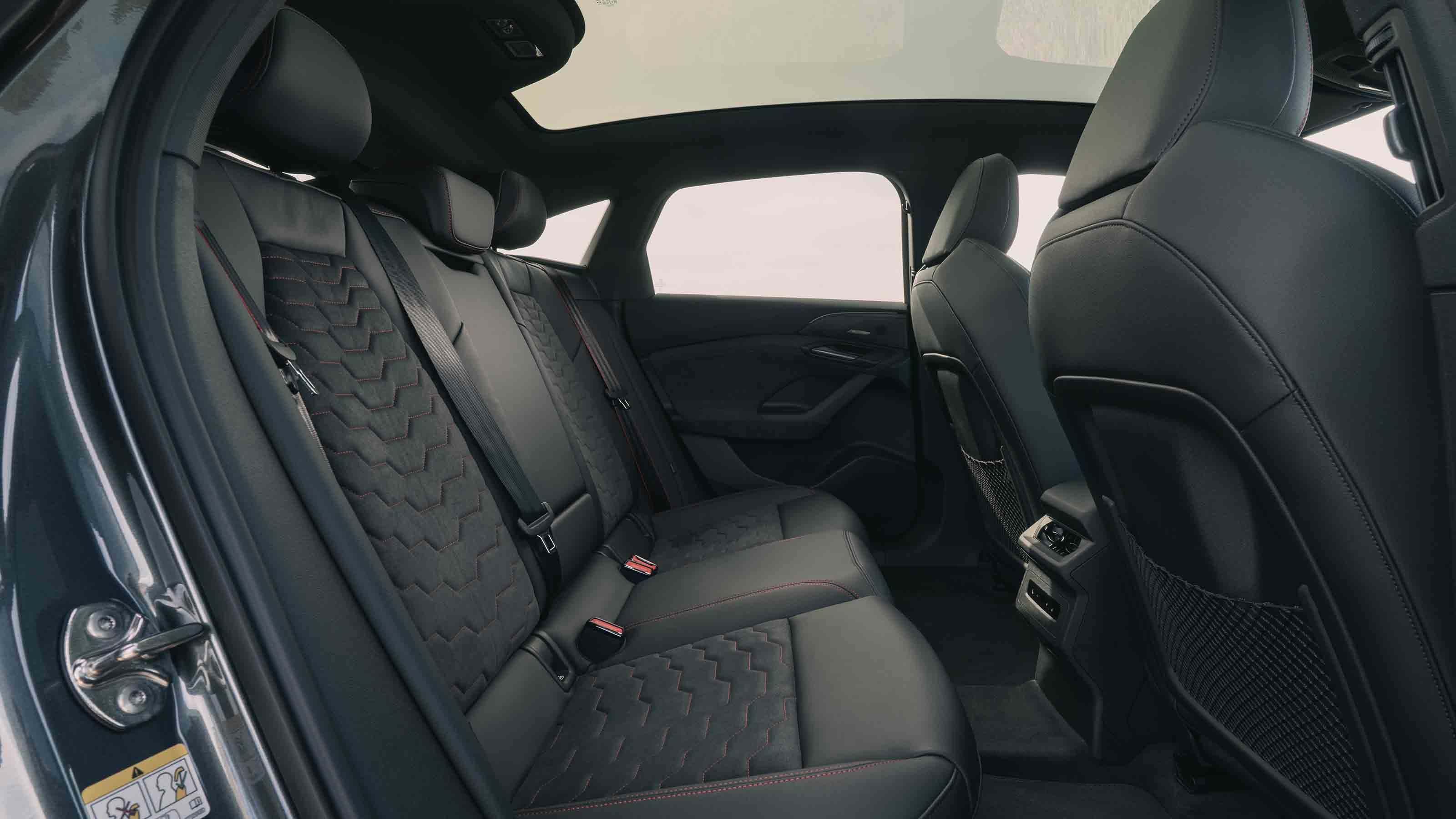 Audi A6 e-tron - rear seats