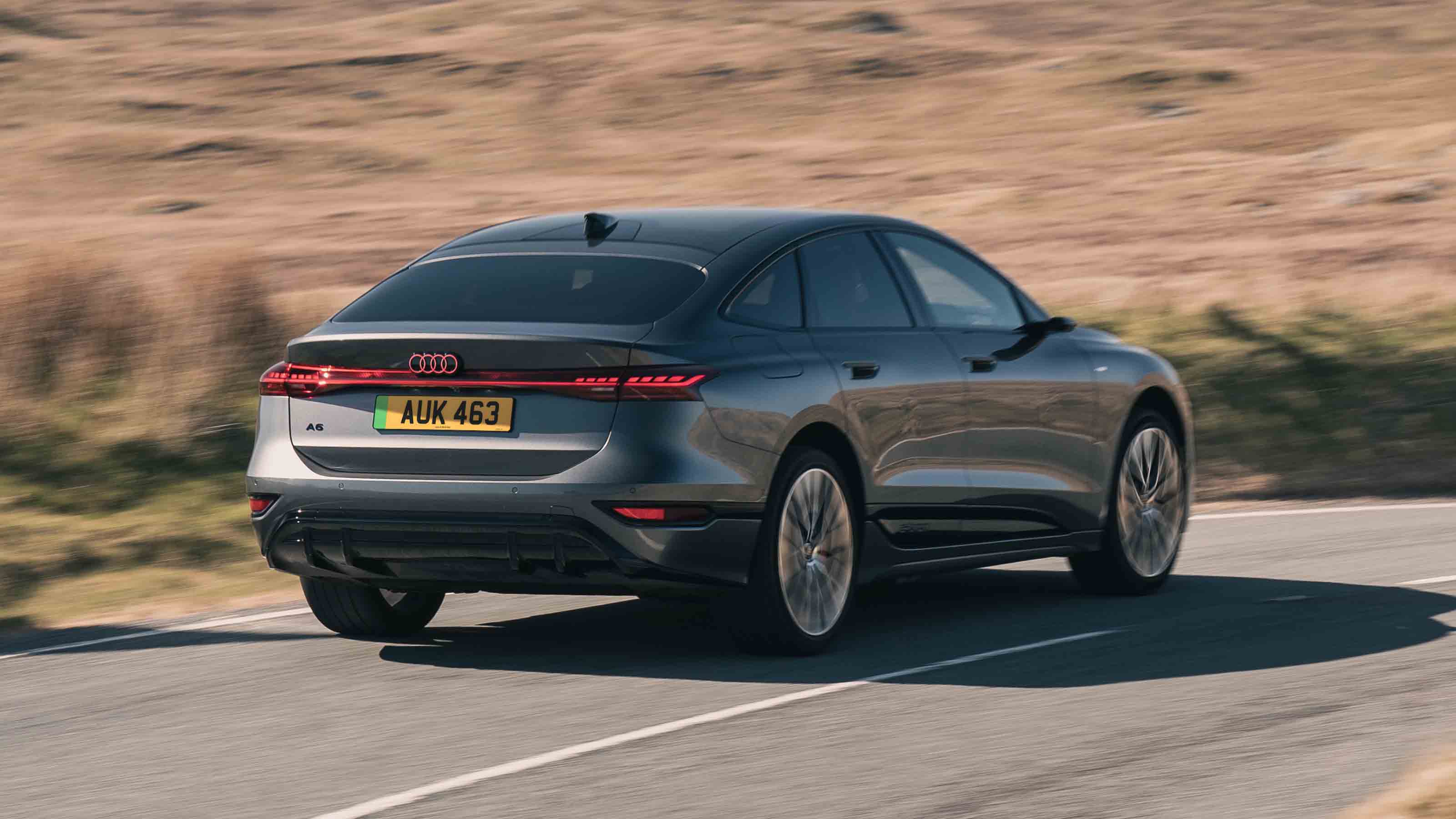 Audi A6 e-tron - rear cornering
