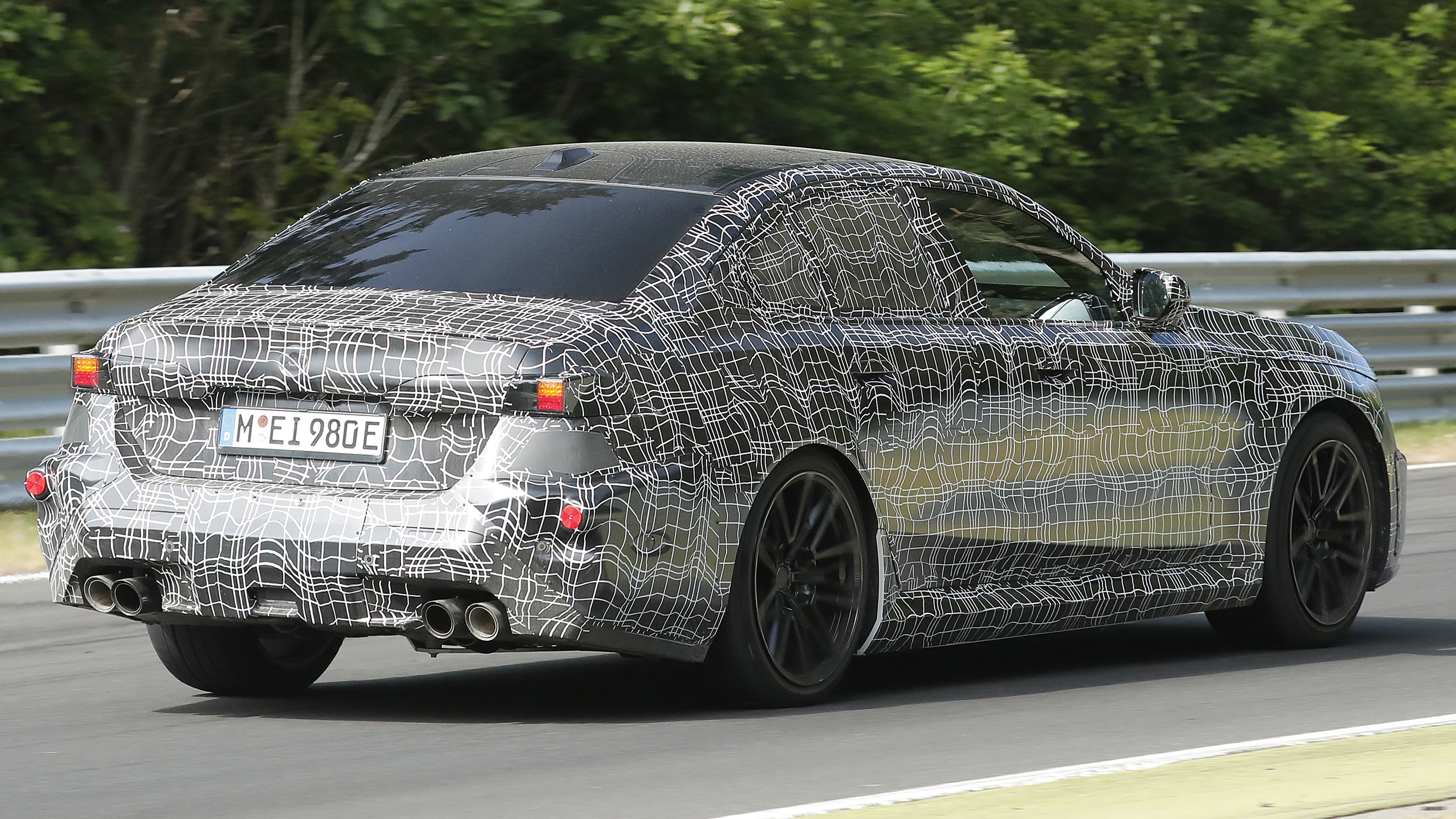BMW M5 Facelift - rear angled