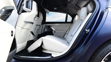 BMW i7 - rear seats