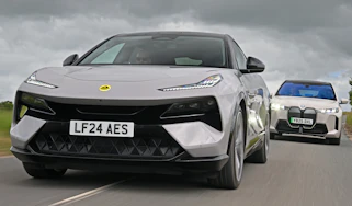 BMW iX vs Lotus Eletre - front tracking