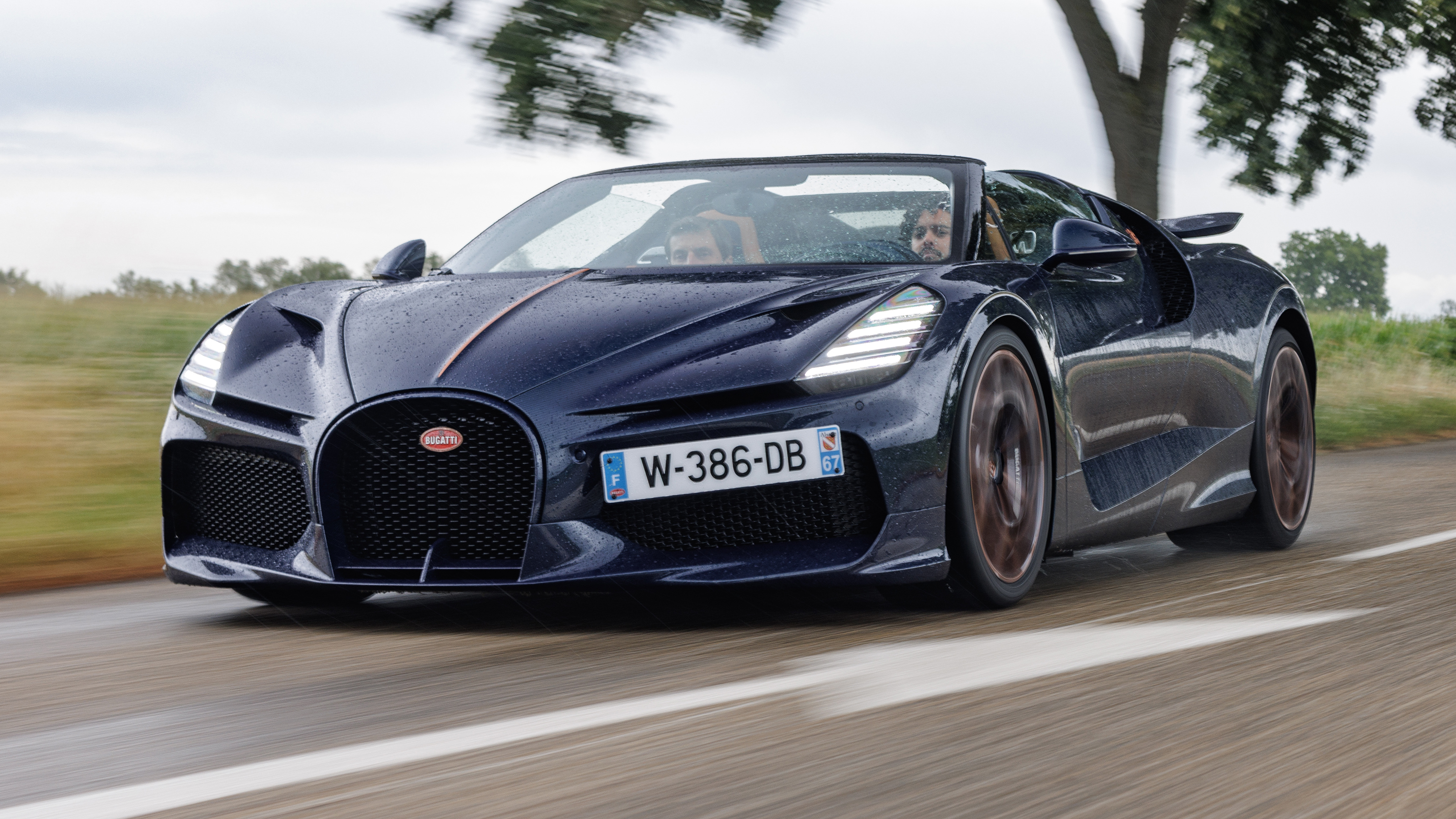 Bugatti Mistral - front tracking