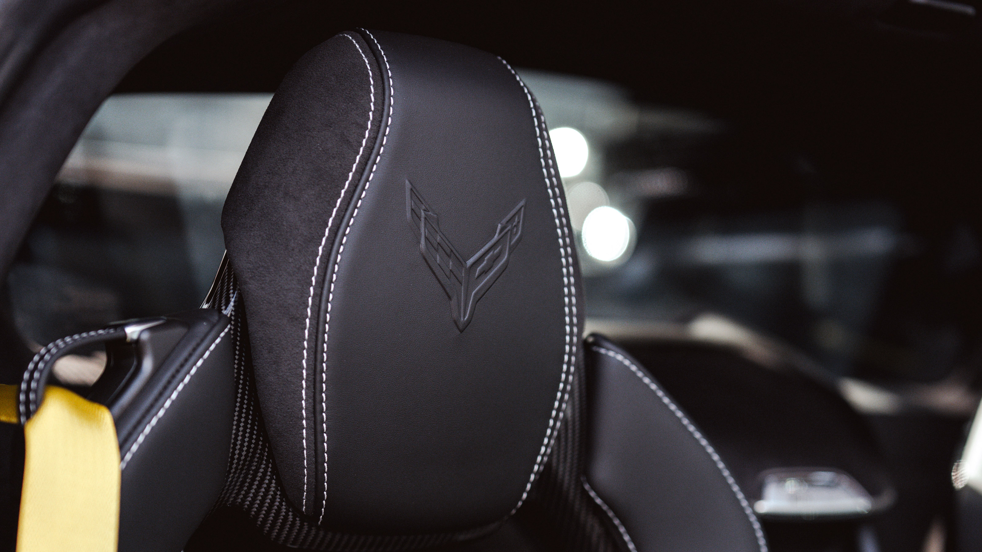 Chevrolet Corvette E-Ray - headrest