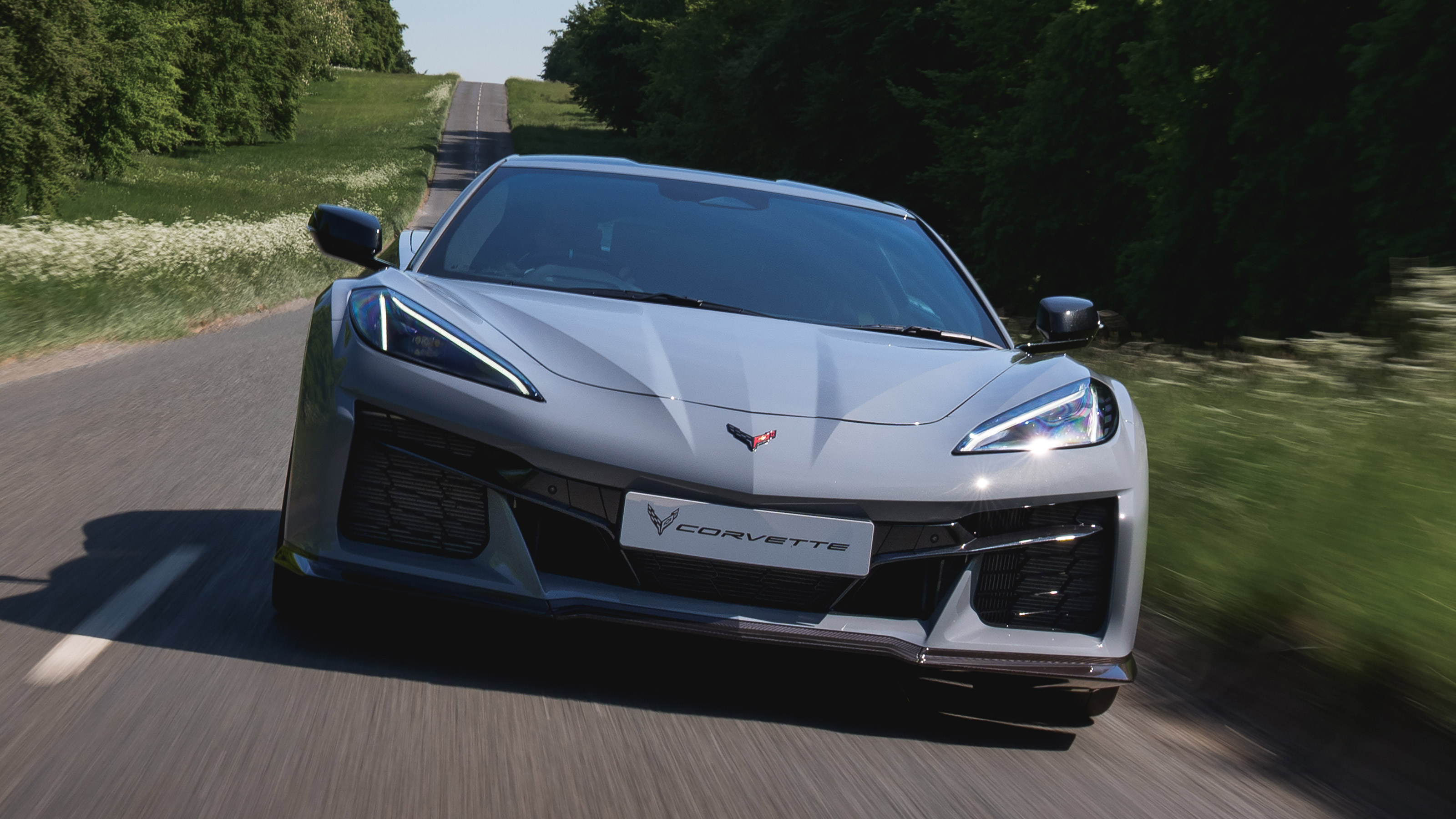 Chevrolet Corvette E-Ray - full front