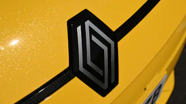 Electric car charging mega test - Renault logo