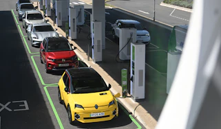 Electric car charging mega test - charging overhead