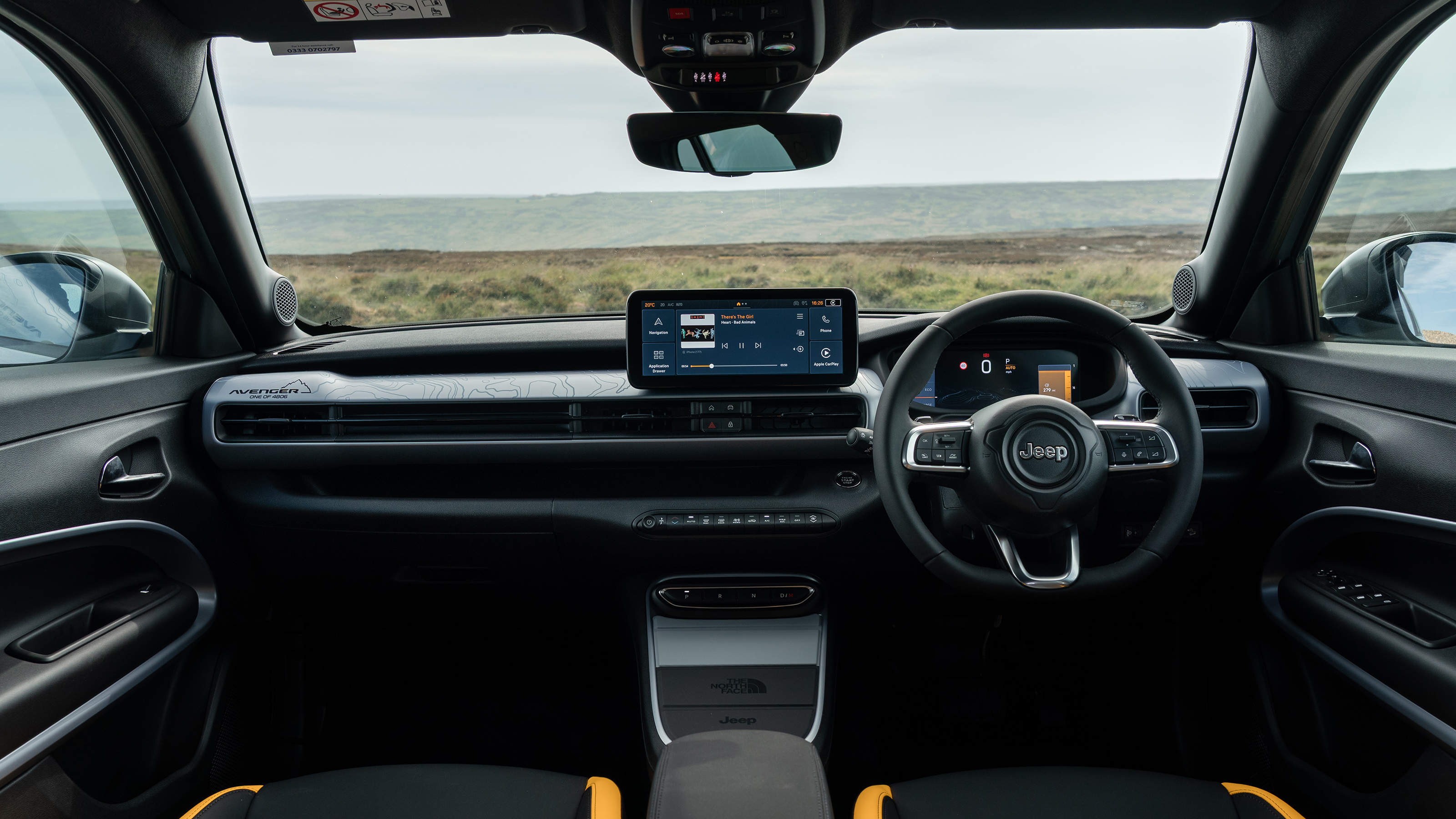 Jeep Avenger The North Face Edition - dashboard