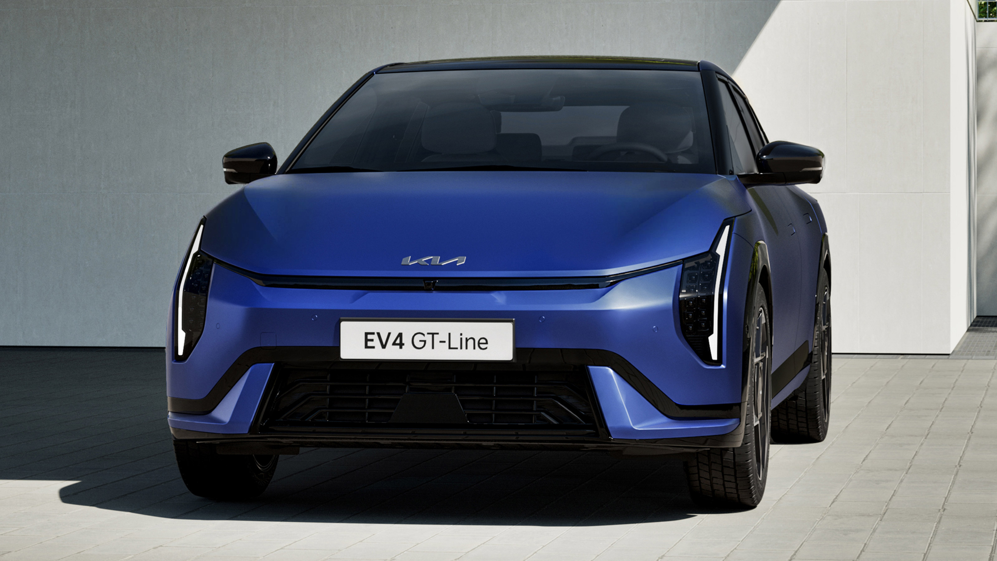 Kia EV4 Fastback - front