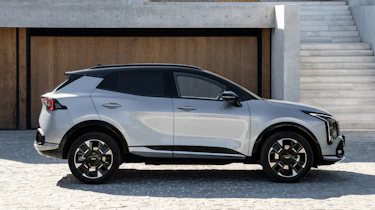 Kia Sportage - side static